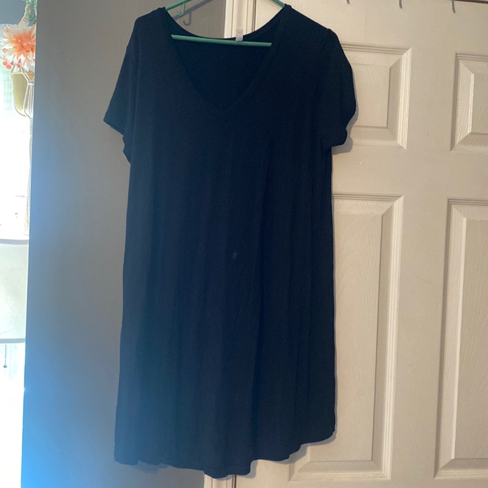 Black V-Neck Short Sleeve Women’s Dress